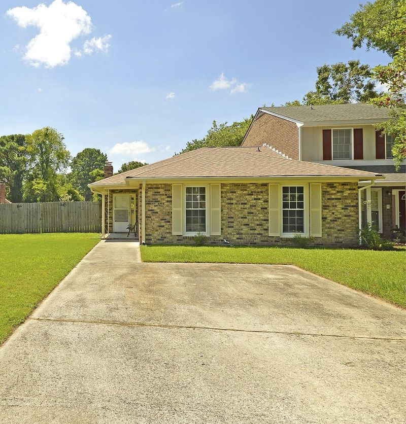 4400 Melanie Ct, North Charleston, SC 29418