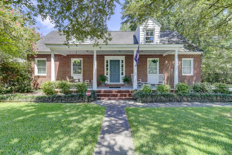 1220 Winston St, Charleston, SC 29407