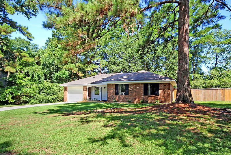 1322 Maryland Dr, Ladson, SC 29456