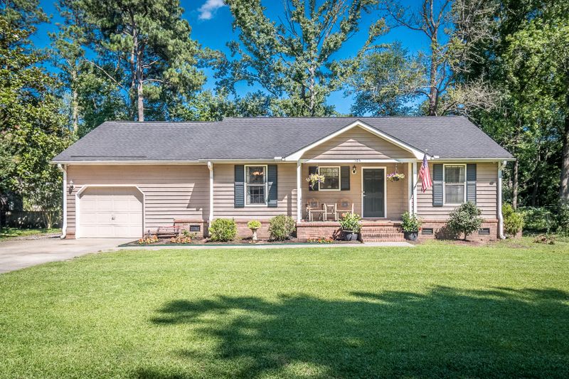 104 Five Iron Cir, Summerville, SC 29483