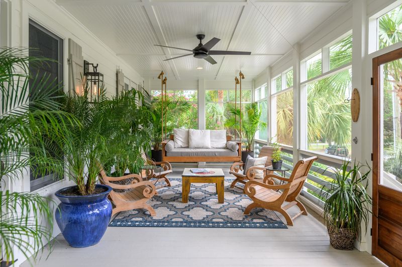 410 Patriot St, Sullivans Island, SC 29482