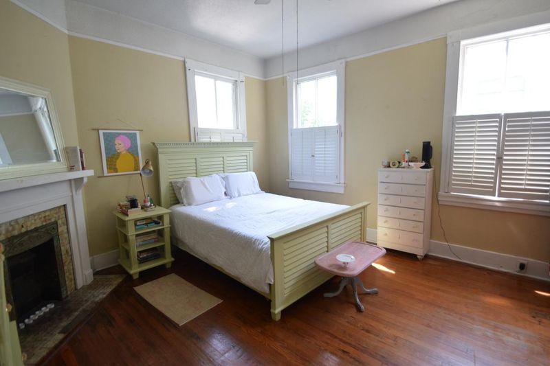 12 Perry St, Charleston, SC 29403