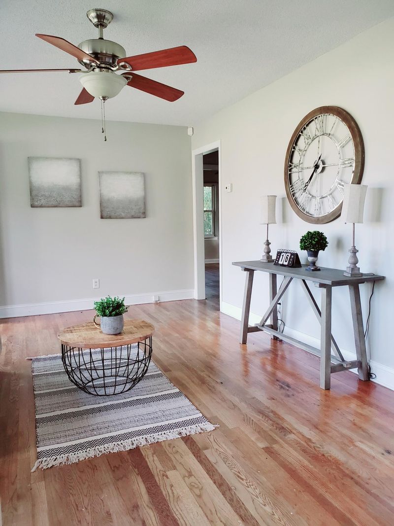 350 Anita Dr, Goose Creek, SC 29445