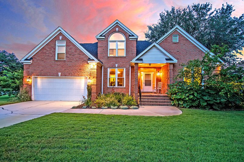 1371 Southlake Dr, Mount Pleasant, SC 29464