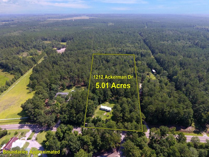 1212 Ackerman Dr, Shulerville, SC 29453