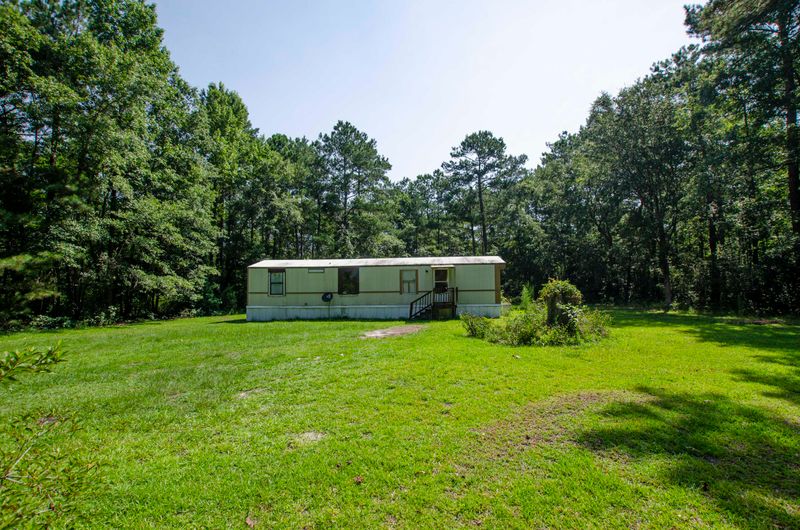 1212 Ackerman Dr, Shulerville, SC 29453