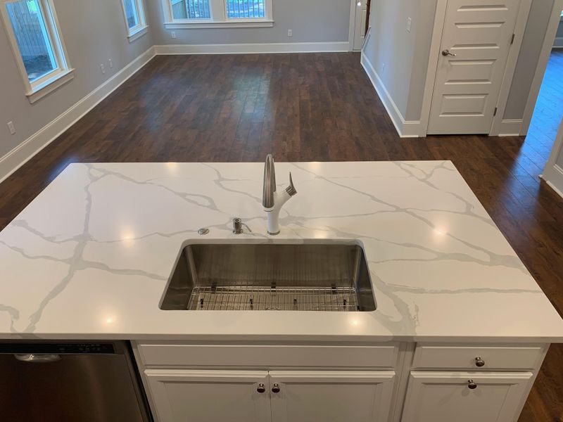 7026 Orvin Rd, North Charleston, SC 29406
