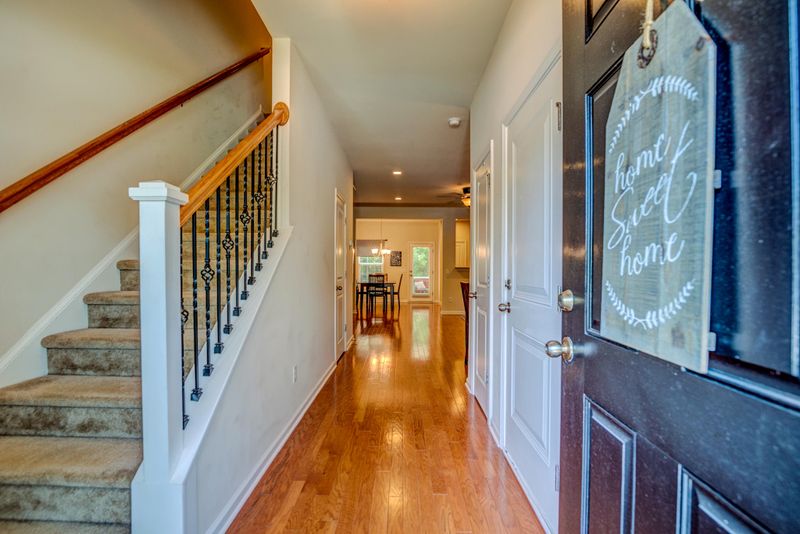 1096 Bennington Dr, Charleston, SC 29492