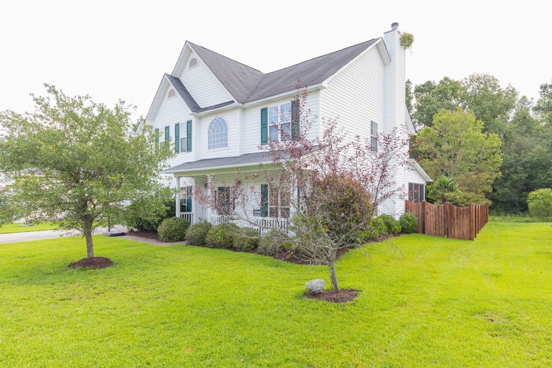 118 Harvest Moon Rd, Moncks Corner, SC 29461