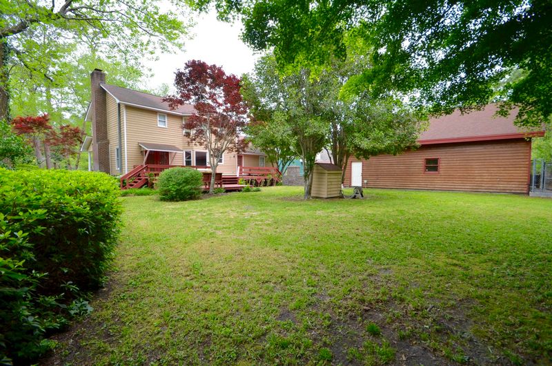 116 Pinewood Dr, Moncks Corner, SC 29461