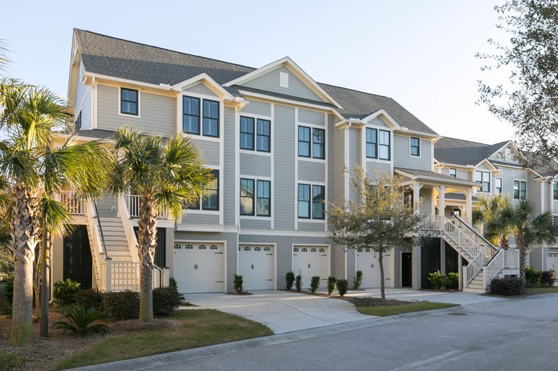 1111 Emmaline Ln, Seabrook Island, SC 29455