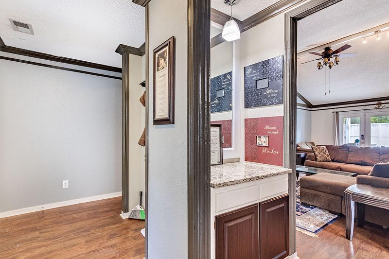101 Photinia Ct, Summerville, SC 29486