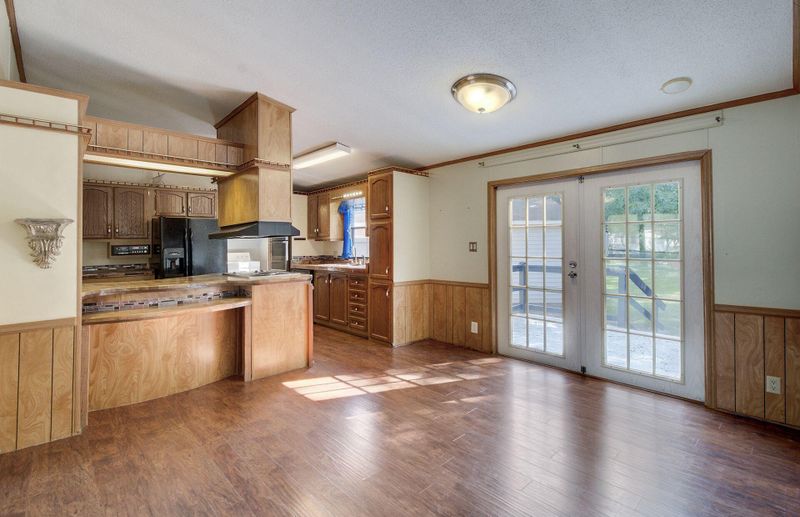 100 Blackberry Ln, Summerville, SC 29483