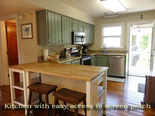 902 Shelter Cv, Edisto Island, SC 29438