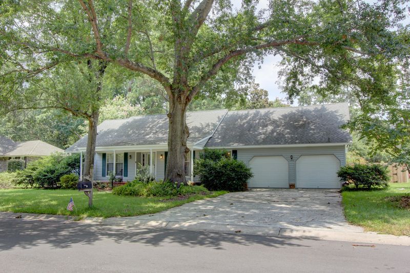 1251 W Vagabond Ln, Mount Pleasant, SC 29464