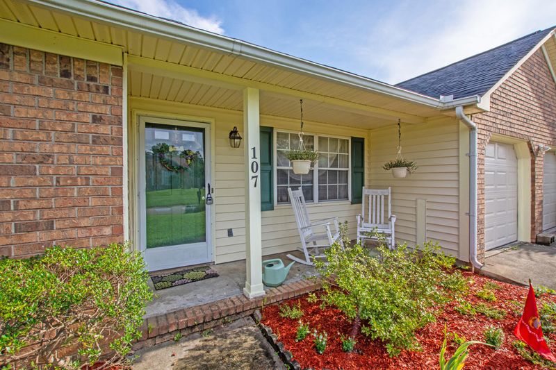 107 Totem Ct, Summerville, SC 29483