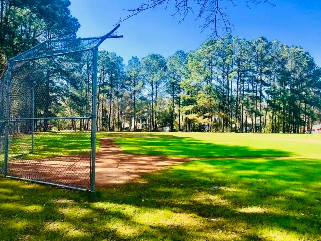 7819 Montview Rd, North Charleston, SC 29418