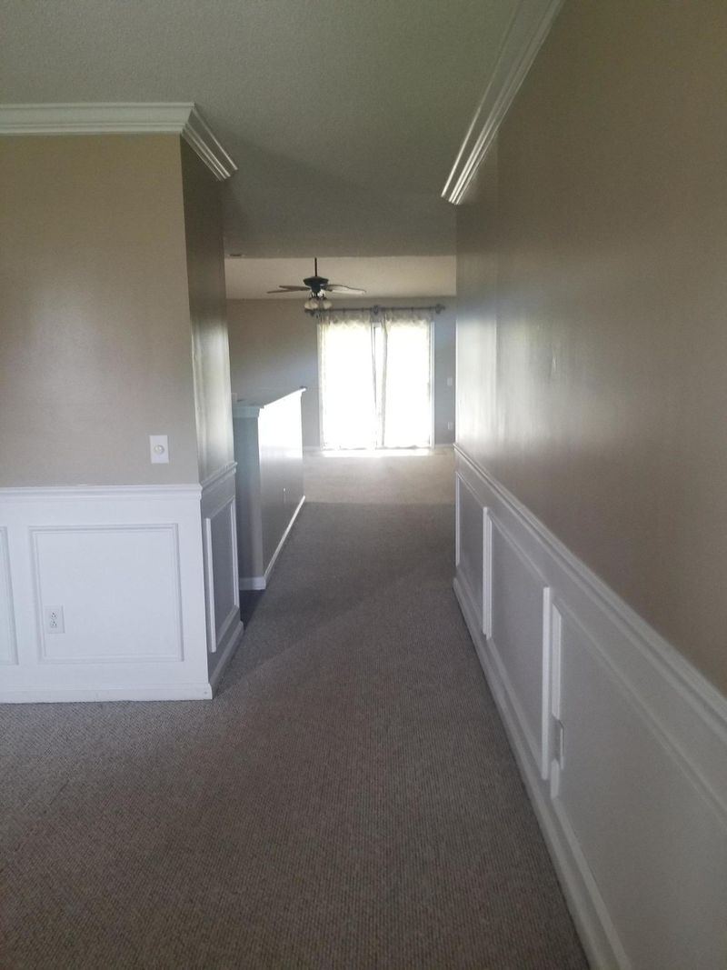 544 Holiday Dr, Summerville, SC 29483