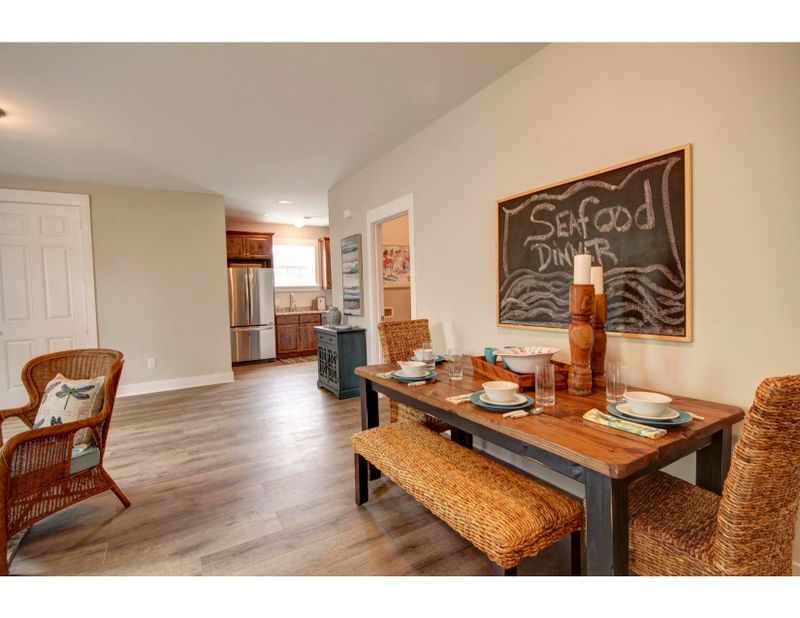 443 Sablewood Dr, Huger, SC 29450