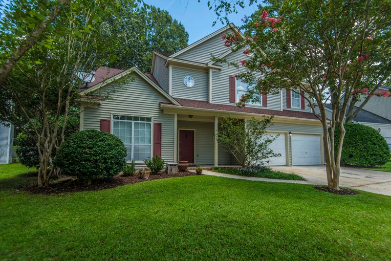 220 Candleberry Cir, Goose Creek, SC 29445