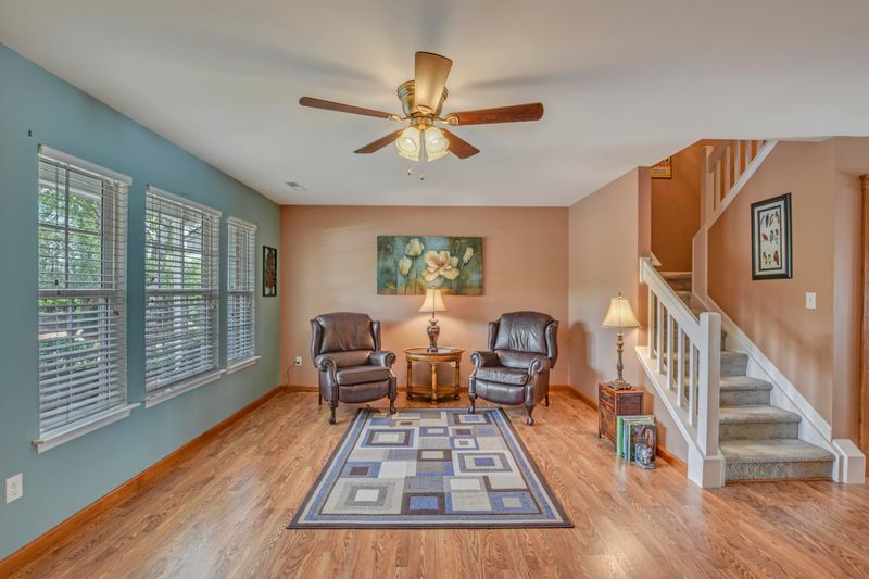 101 Hornby Cir, Goose Creek, SC 29445