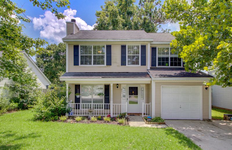 231 Hastings Dr, Goose Creek, SC 29445