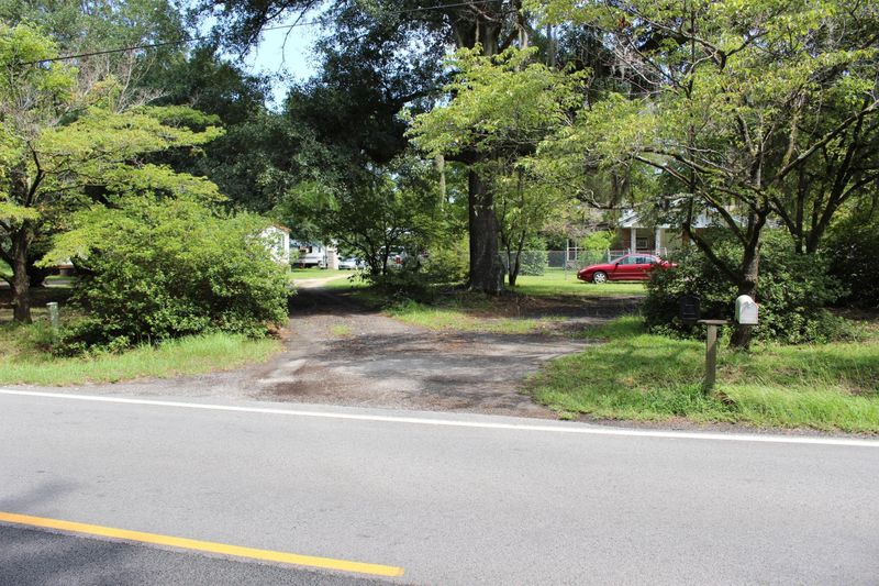 5650 County Line Rd, Ravenel, SC 29470