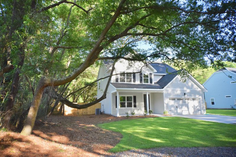 705 Fort Johnson Rd, Charleston, SC 29412