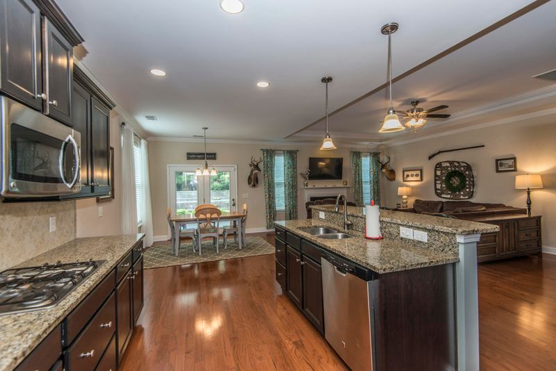 132 Royal Star Rd, Summerville, SC 29486