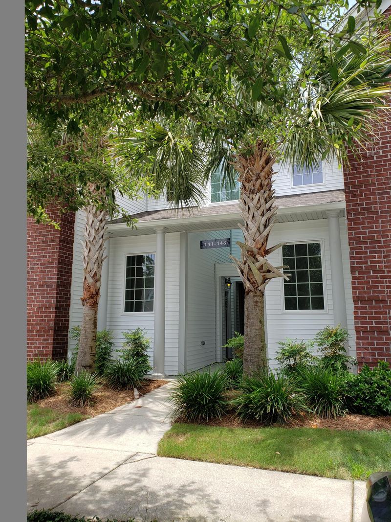 143 Golf View Ln, Summerville, SC 29485