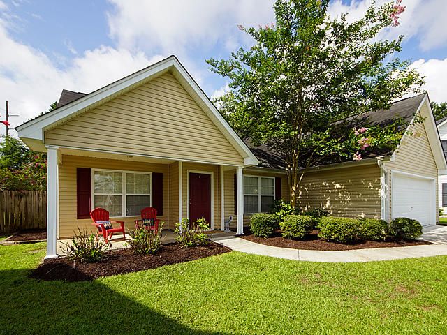 424 Eagleston Dr, Moncks Corner, SC 29461