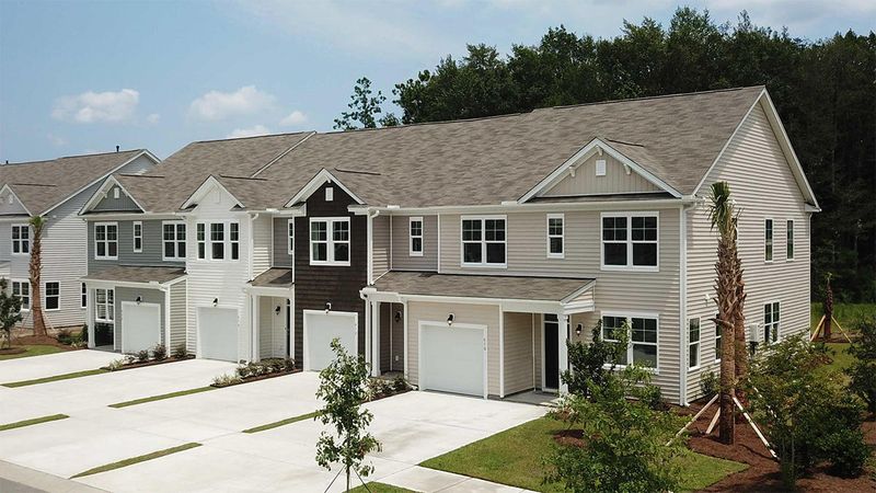 639 Hilchot Dr, Summerville, SC 29486
