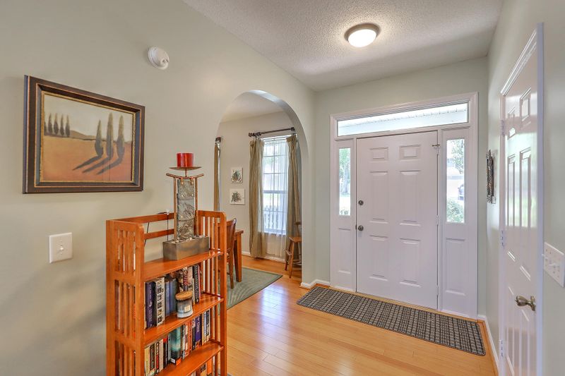 112 Windsor Mill Rd, Goose Creek, SC 29445