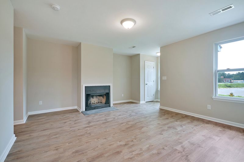 202 Miami St #A, Ladson, SC 29456
