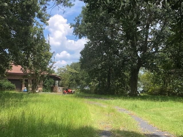 601 Tranquility Ln, Pinopolis, SC 29469
