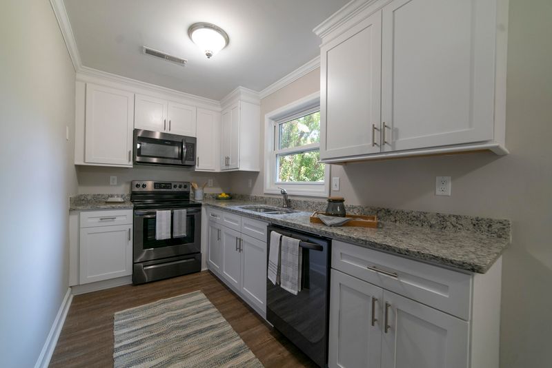 1520 Kirkless Abbey Dr, Charleston, SC 29407