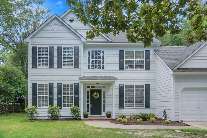 2755 Stamby Pl, Mount Pleasant, SC 29466
