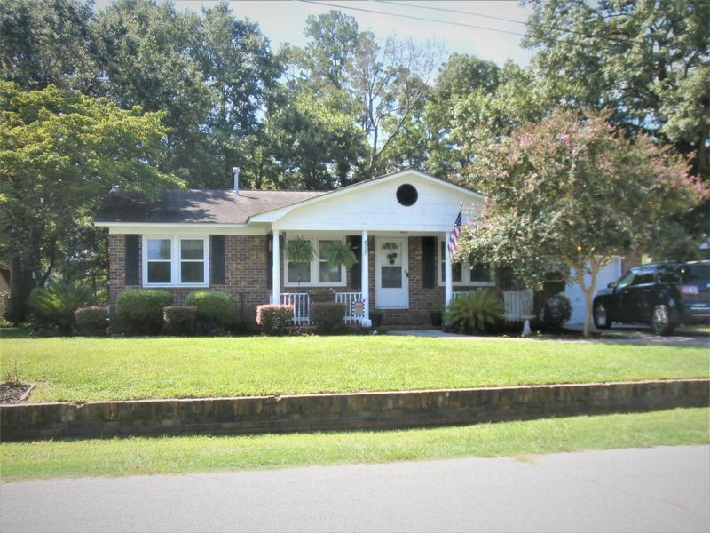 4317 Karen Dr, North Charleston, SC 29405