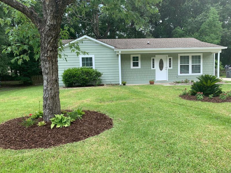 7623 Midwood Dr, North Charleston, SC 29420
