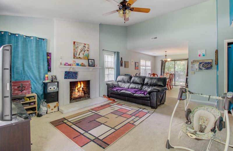 302 Hamlet Rd, Summerville, SC 29485