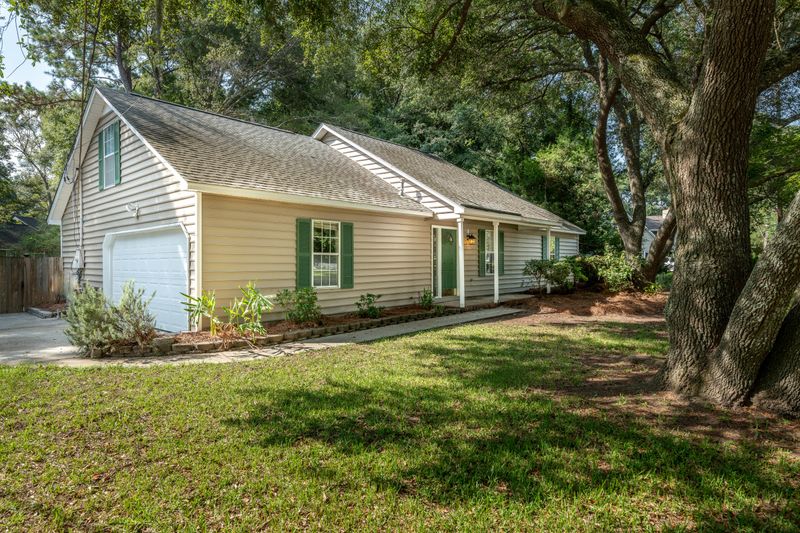 729 Gilmore Ct, Charleston, SC 29412