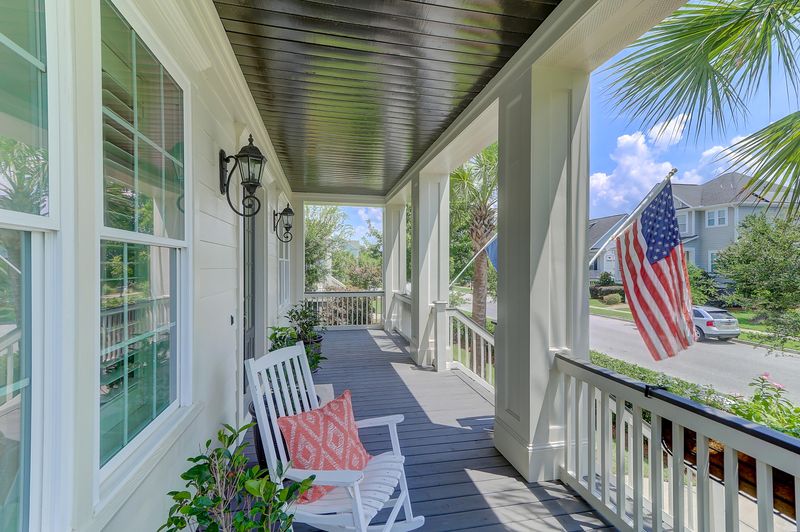 2501 Daniel Island Dr, Charleston, SC 29492