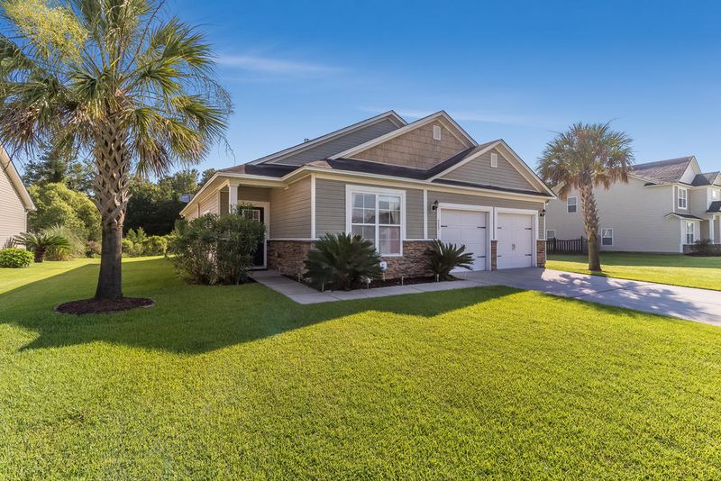 227 Meadow Wood Rd, Summerville, SC 29486