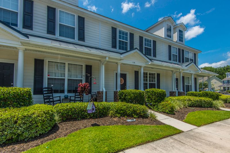 114 Hemingway Cir, Summerville, SC 29483