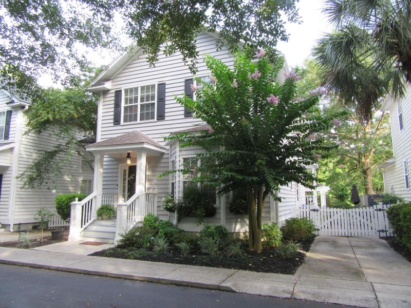 1085 Mathis Ferry Rd, Mount Pleasant, SC 29464