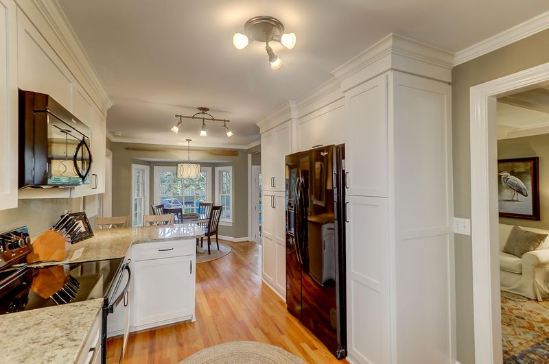 712 Bradburn Dr, Mount Pleasant, SC 29464