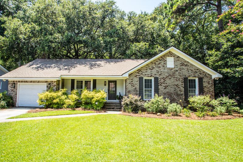998 Sea Gull Dr, Mount Pleasant, SC 29464