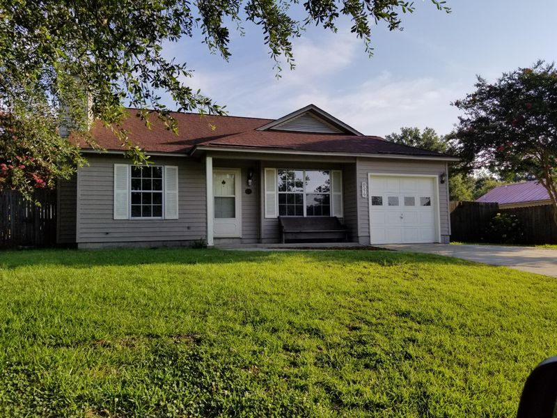 8579 Brookforest Dr, North Charleston, SC 29406