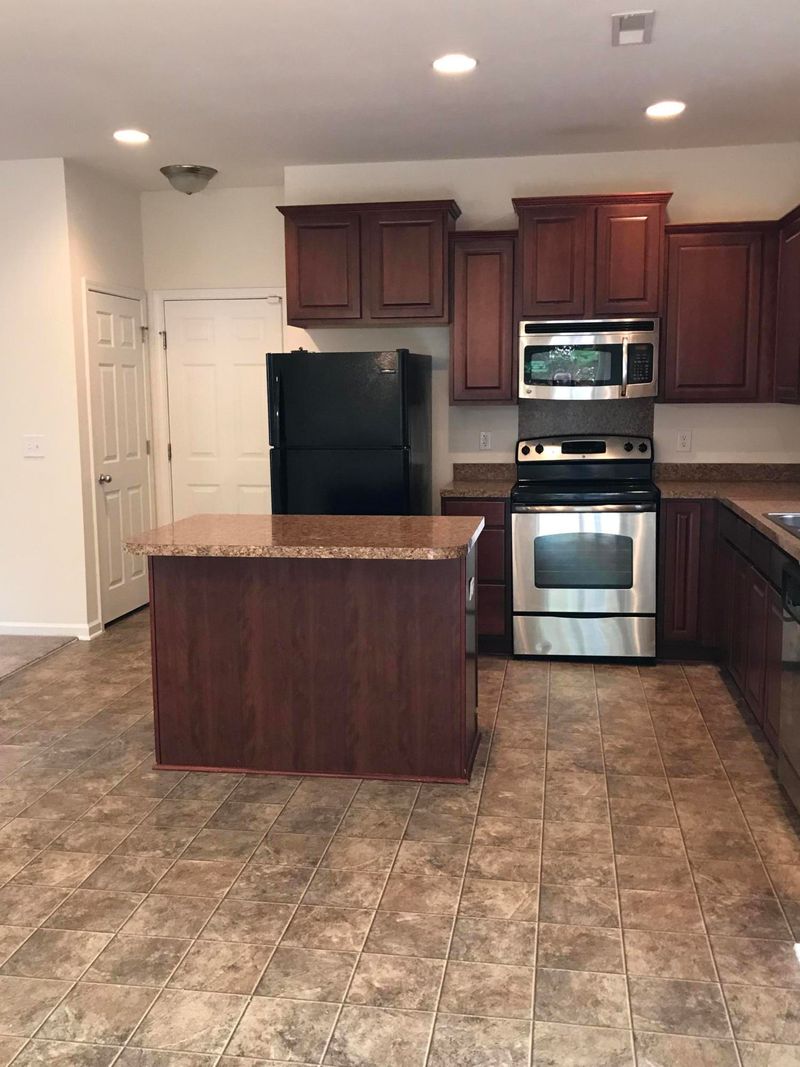 427 Village Park Dr, Ladson, SC 29456