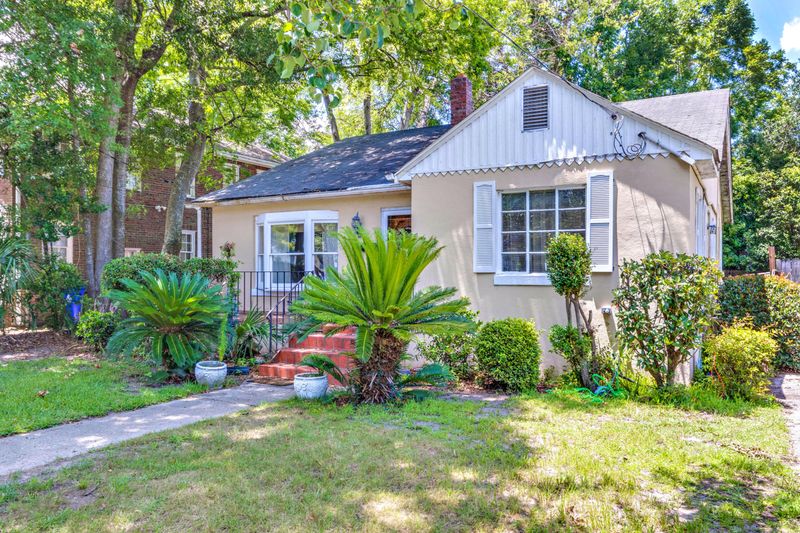24 Dunnemann Ave, Charleston, SC 29403